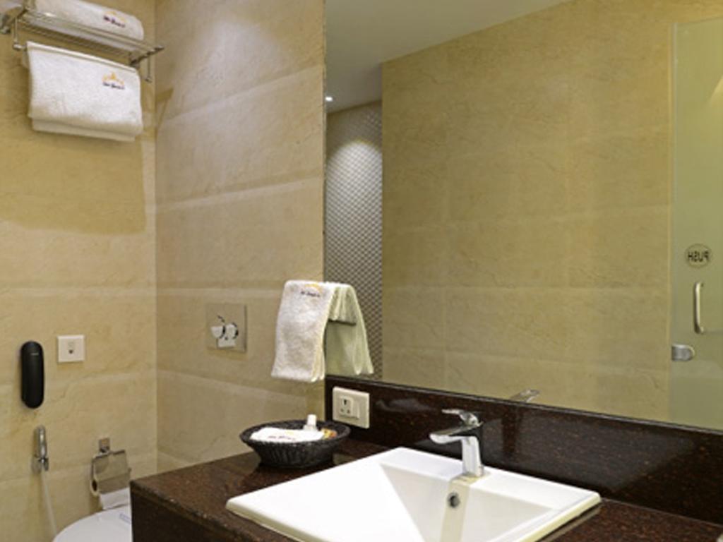 Hotel Grande 51 Navi Mumbai Exterior photo